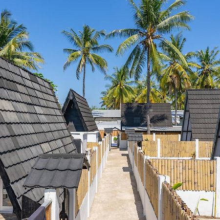 Resort Gili Trawangan Exterior photo